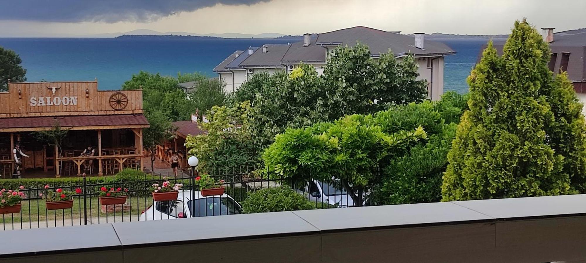 Dom-El Real Apartments 4 - Sveti Vlas Dış mekan fotoğraf